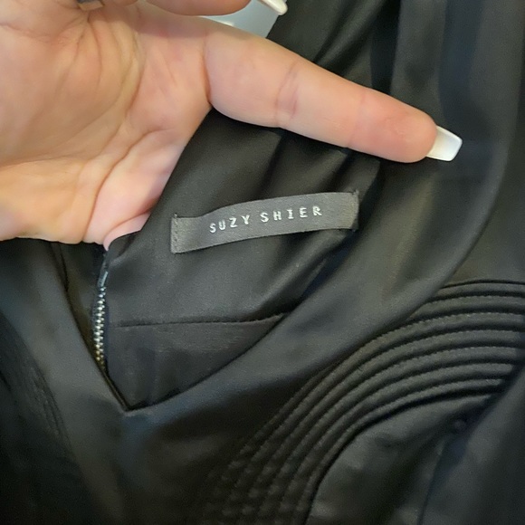 Black mini dress Size Lg - Picture 3 of 5